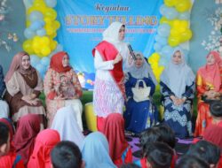 Cut Rezky Handayani Dampingi Safriati Kenalkan Literasi Lewat Story Telling Tingkat PAUD