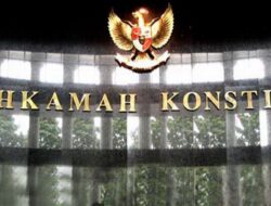 8 Hakim MK Dilaporkan ke MKMK Terkait Putusan UU Pilkada
