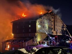 Hotel Resor Ski di Turki Terbakar, 66 Orang Tewas