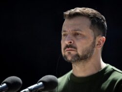 Putin Hampir Menang, Zelensky Menggila Minta Senjata Nuklir NATO