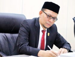 Wakil Ketua DPRK Apresiasi SMPN 10 Banda Aceh Raih Juara Umum Puskantara 2025