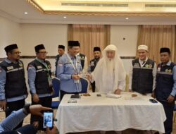 Wagub Aceh Hadiri Pembagian Dana Wakaf Habib Bugak di Mekkah