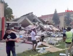 Gempa Guncang Turki, Puluhan Bangunan Runtuh