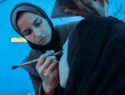 Kisah Noor Salon, Tempat Curhat dan Merias Wajah Perempuan Gaza