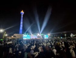 Ratusan Ribu Orang Ikuti Tabligh Akbar di Monas