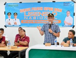 Wakil Ketua DPRK Banda Aceh Tutup Kursus Pelatih Sepakbola Lisensi D, Siap Lanjutkan Tahun Depan Firdaus Akbar 2 min bacaWisata Aceh panduan Rabu, 12 Nov 2025
