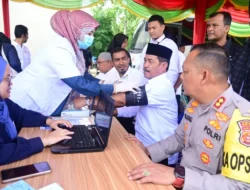 Wabup Syukri Donor Darah Pada Peringatan Uroe Lahe ke-69 Aceh Besar