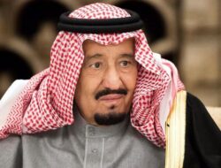 Raja Salman Bagi BLT Rp13 T di Ramadan, 1 Keluarga Dapat Rp 4,5 Juta