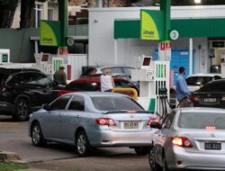 Viral Warga Australia Borong BBM Pakai Jeriken di Tengah Krisis Energi