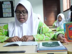Beut Kitab Bak Sikula di SMPN 1 Darul Imarah Kian Optimal