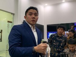 Seskab Teddy soal Narasi Indonesia Chaos dalam Waktu Dekat: Keliru, Semua Terkendali