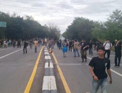 Demo Pergub JKA di Banda Aceh Memanas, Sejumlah Mahasiswa Dilarikan ke RSUZA