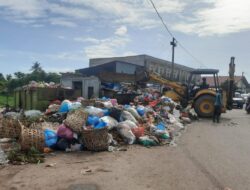 Pasca Idul Adha, DLH Aceh Besar Kerahkan Seluruh Armada Bersihkan Pasar Induk Lambaro