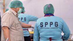 Prabowo Tinjau SPPG Palmerah Jakarta dan Ikut Santap MBG