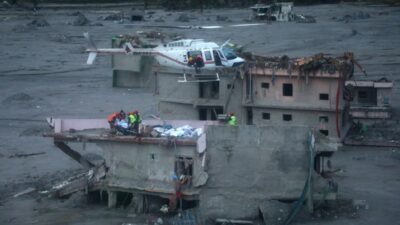 Korban Tewas Banjir Bandang Nepal-China Tembus 1.385 Jiwa, Ribuan Masih Hilang